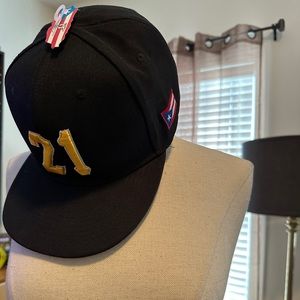 NWT Pittsburgh Pirates 21 Roberto Clemente Ball Cap